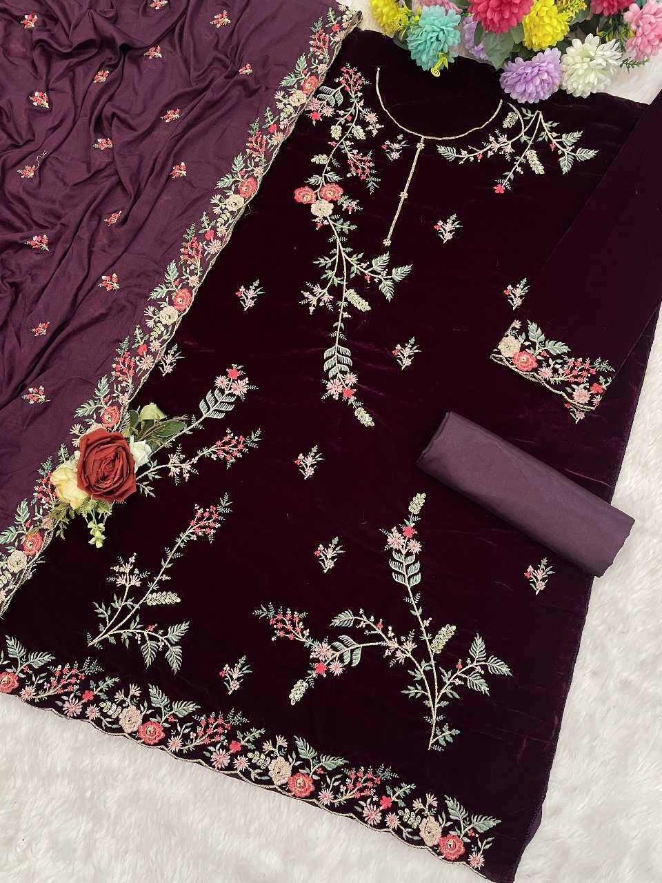Ynf Velvet RIN236 1321 Kurti Islamic Clothing Wholesale Festive Kurtis Ethnic Kurtis Long Kurtis Manufacturer- Kapda Export