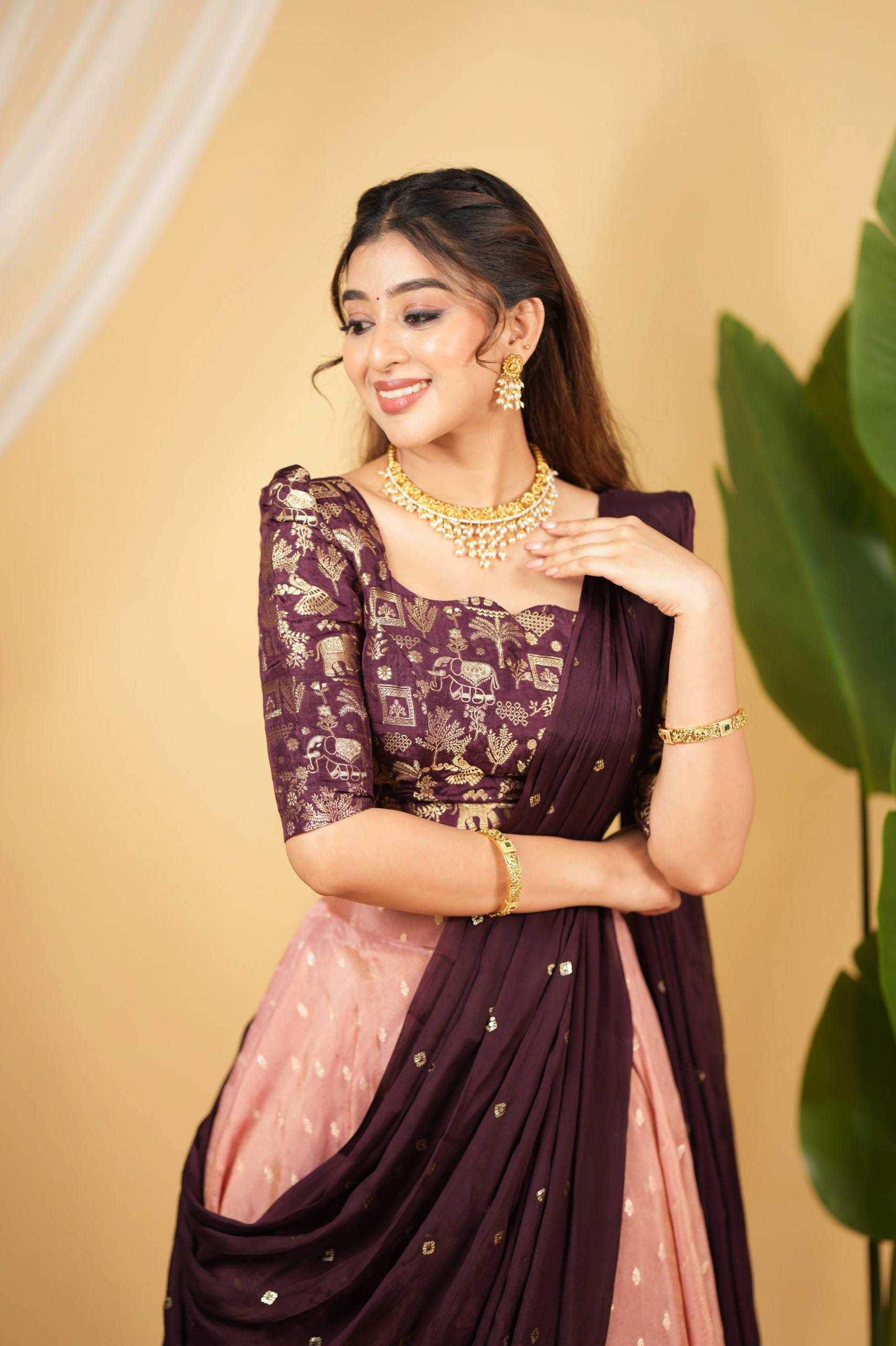 Ynf Zari Silk RIN213 L363 Lehengas Wholesale Traditional Lehenga Banarasi Lehenga Golden Lehenga Manufacturer- Kapda Export