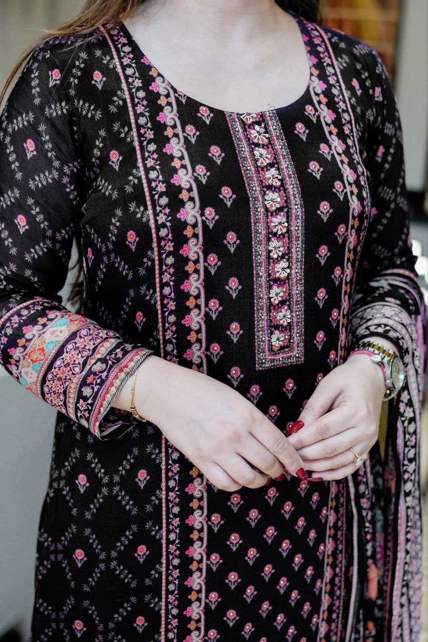 Ynf Chinon KESH625 Floral print Suits & Dresses Wholesale Kashmiri Suits Printed Suits Party wear suits Manufacturer- Kapda Export