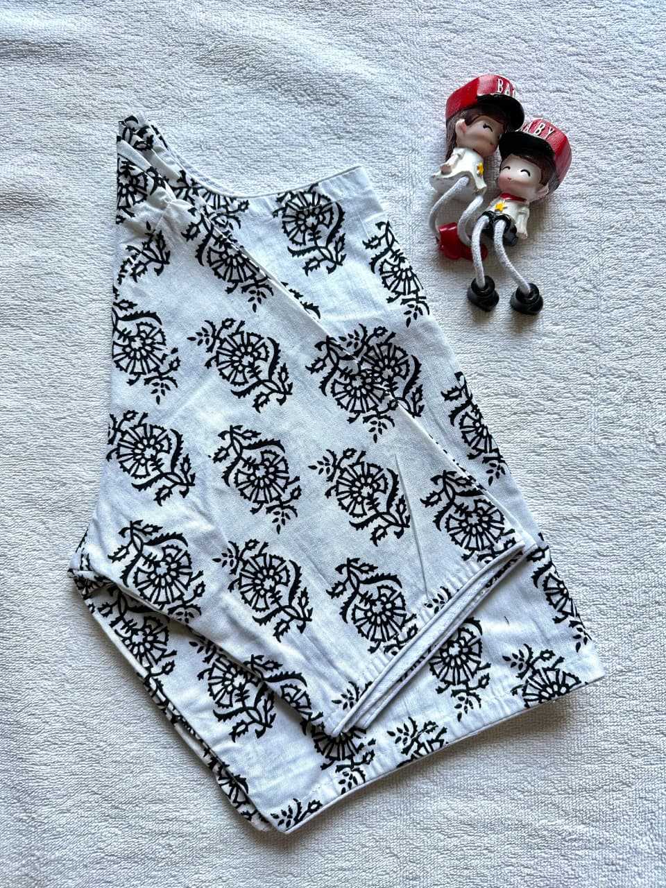 Ynf Cotton KESH437 Black N White Readymade Blouses Wholesale Designer Blouse Cotton Blouse Fashion Blouse Manufacturer- Kapda Export