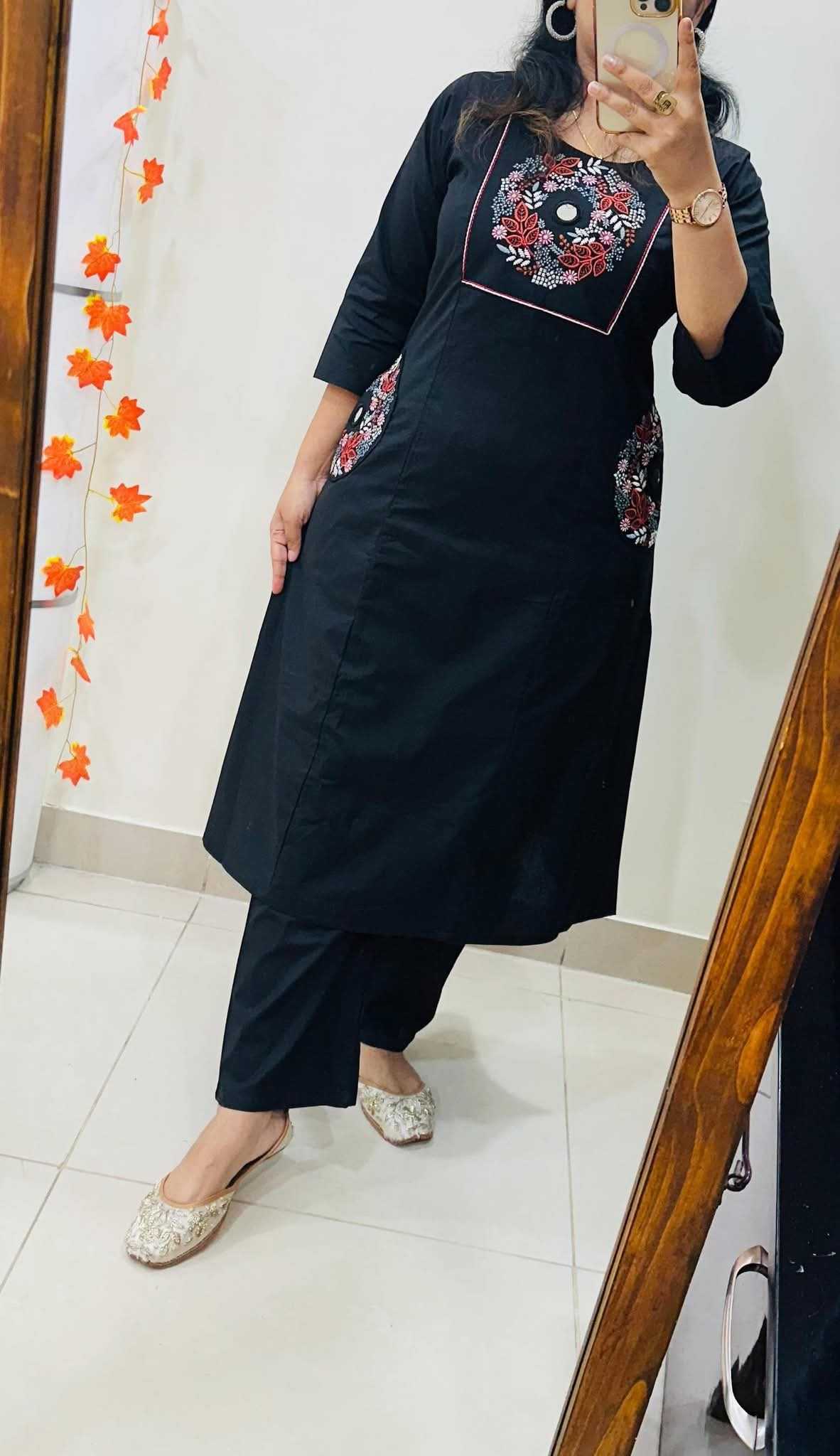 Ynf Cotton KESH684 SHIVE Kurti Wholesale Designer Kurtis Mirror Work Kurti Round Neck Kurtis Manufacturer- Kapda Export