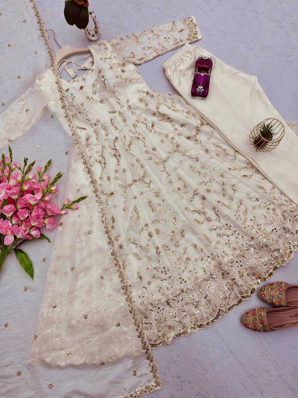 Ynf FENDY KESH490 689 Gowns Wholesale Embroidered Gown Party Wear Gowns Silk Gowns Manufacturer- Kapda Export