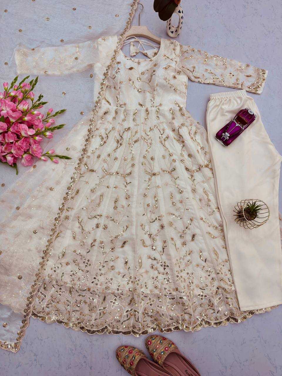 Ynf FENDY KESH490 689 Gowns Wholesale Embroidered Gown Party Wear Gowns Silk Gowns Manufacturer- Kapda Export