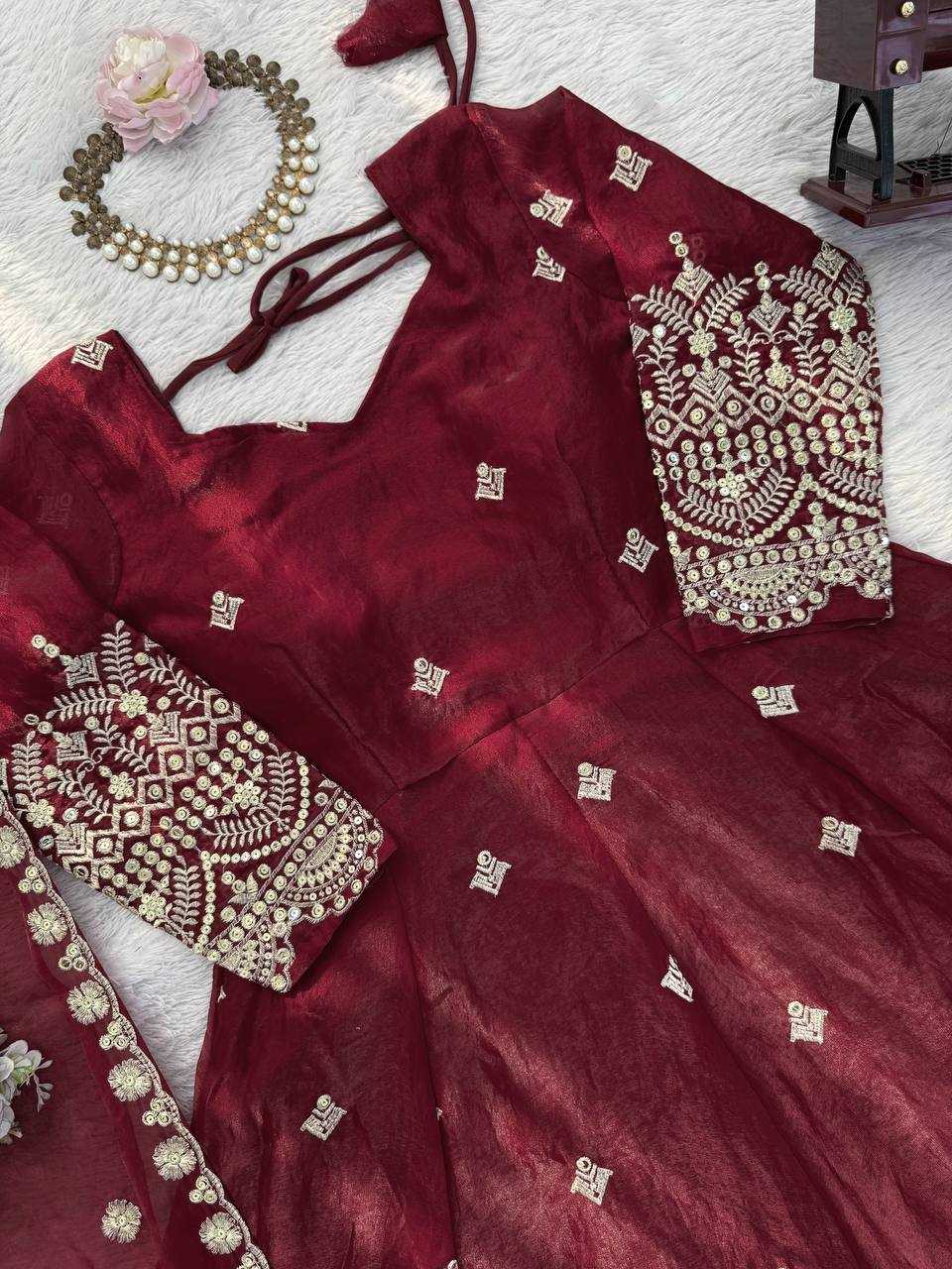 Ynf FENDY Silk RIN133 1564 Gowns Wholesale Party Gowns Wedding Gown Evening Gowns Manufacturer- Kapda Export