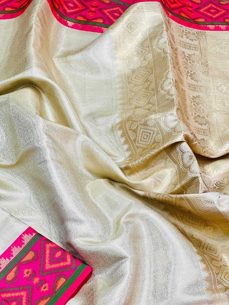 Ynf Kanjivaram Silk KESH657 patola silk Silk Sarees Wholesale Traditional Silk Sarees Kanjivaram Silk Sarees Festival Silk Sarees Manufacturer- Kapda Export