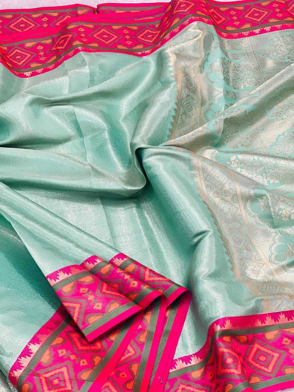 Ynf Kanjivaram Silk KESH657 patola silk Silk Sarees Wholesale Traditional Silk Sarees Kanjivaram Silk Sarees Festival Silk Sarees Manufacturer- Kapda Export