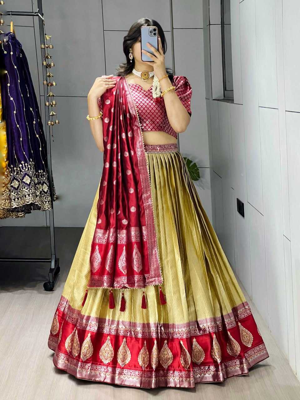 Ynf Kanjivaram Silk RIN119 8116 Lehengas Wholesale Wedding Lehenga Embroidered Lehenga Golden Lehenga Manufacturer- Kapda Export