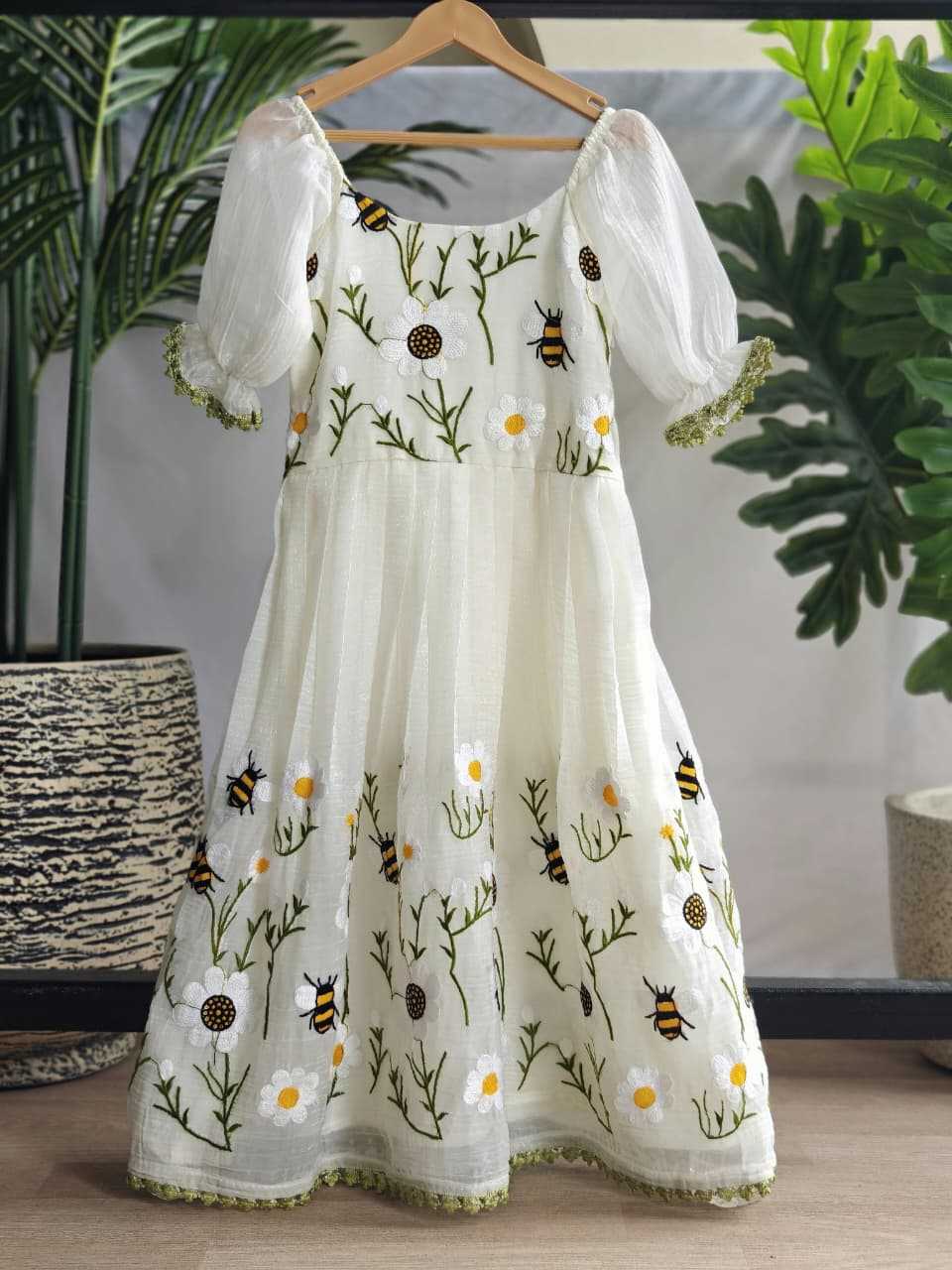 Ynf Organza KESH249 Honeybee Kids Wear Wholesale Kids Frocks Embroidered Frock Kids Wedding Outfits Manufacturer- Kapda Export