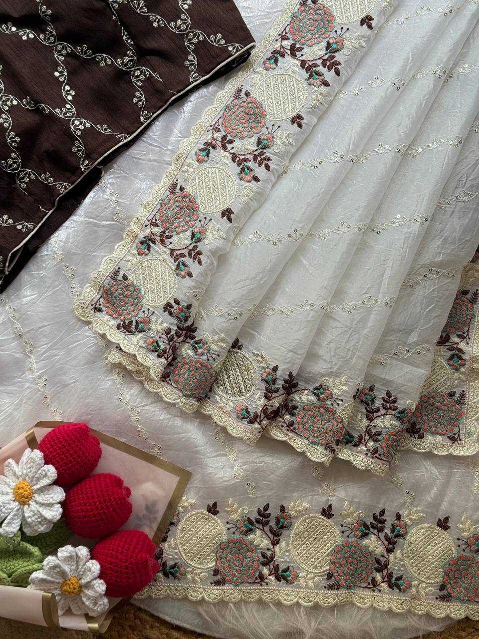 Ynf Organza RIN105 MUGHDA Sarees Wholesale Organza Sarees Party Wear Sarees White Sarees Manufacturer- Kapda Export
