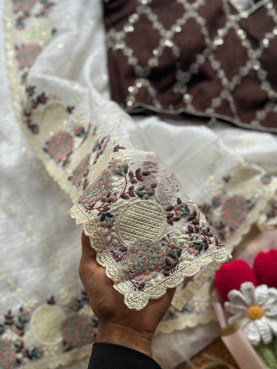 Ynf Organza RIN105 MUGHDA Sarees Wholesale Organza Sarees Party Wear Sarees White Sarees Manufacturer- Kapda Export