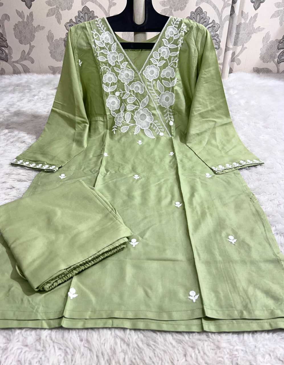 Ynf Reyon Cotton KESH502 MF 1008 Kurti Festive Collections Plus Size Collections Wholesale Rayon Kurtis Kurtis With Bottom Embroidered Kurtis Manufacturer- Kapda Export