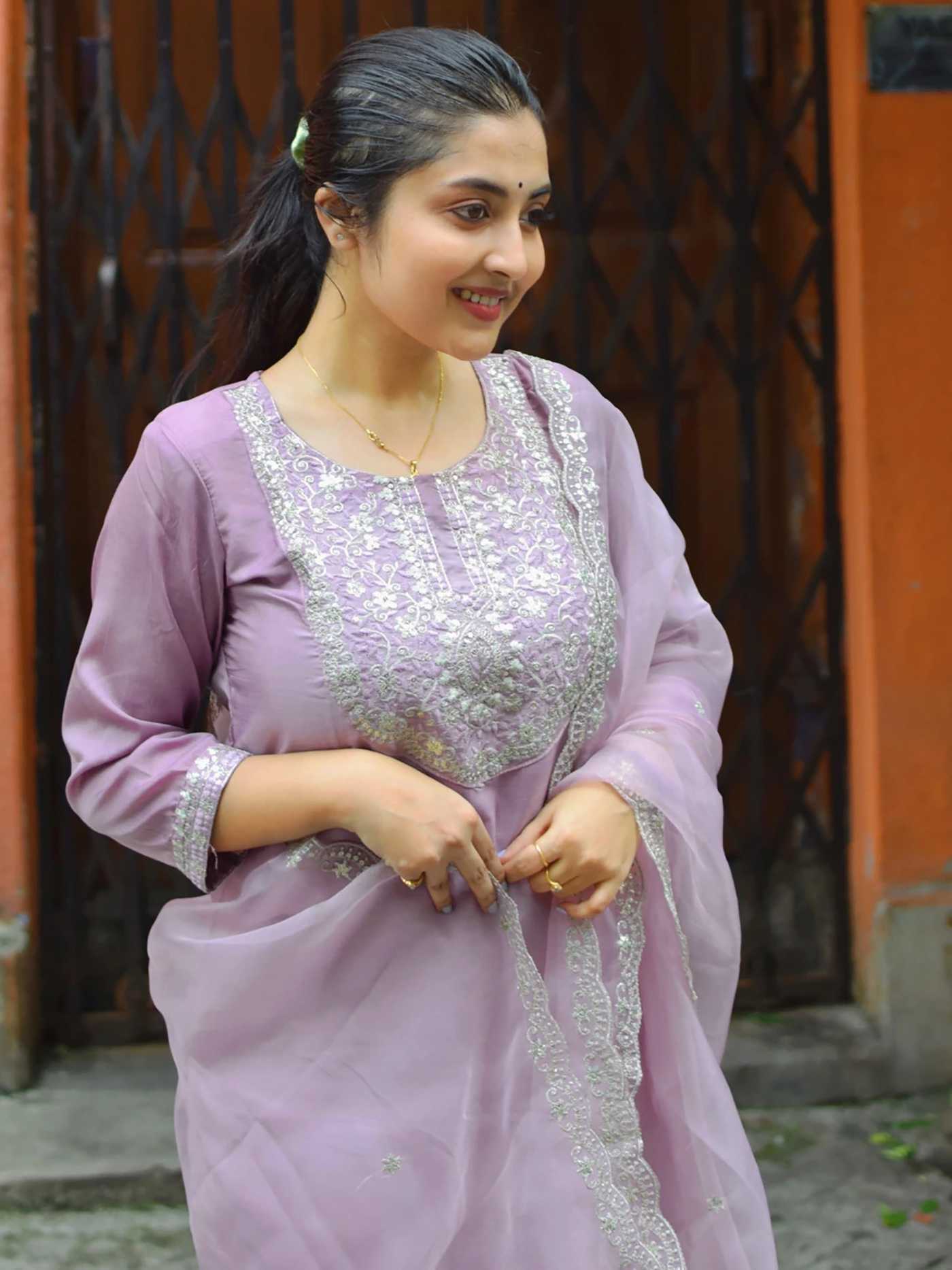 Ynf Silk KESH545 RESROT Suits & Dresses Wholesale Ladies Suits Embroidered Suits Long Kurti Suits Manufacturer- Kapda Export