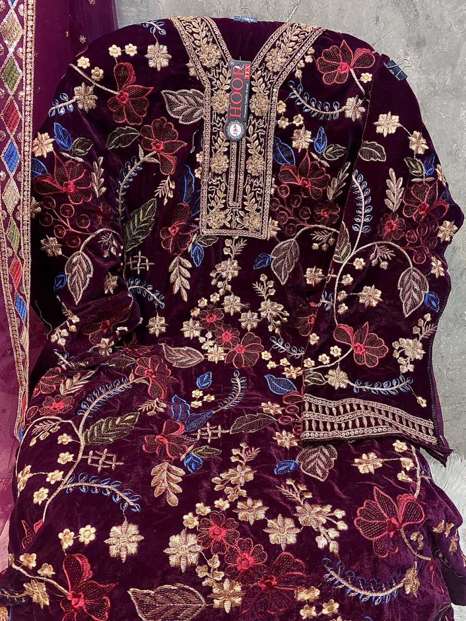 Ynf Velvet KESH677 H-343 A To D Suits & Dresses Islamic Clothing Plus Size Collections Wholesale Pakistani Suits Unstitched Suits Velvet Suits Manufacturer- Kapda Export