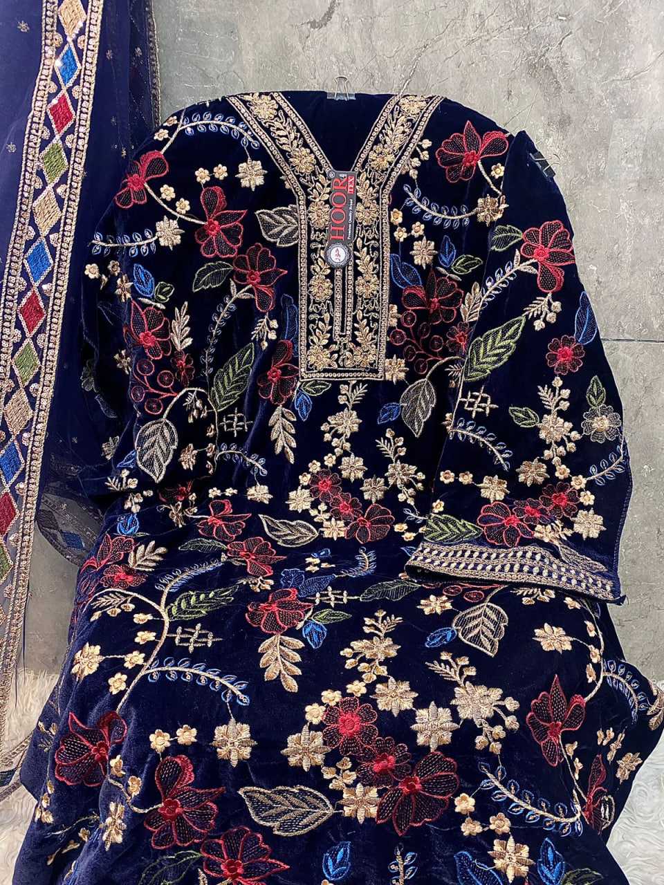 Ynf Velvet KESH677 H-343 A To D Suits & Dresses Islamic Clothing Plus Size Collections Wholesale Pakistani Suits Unstitched Suits Velvet Suits Manufacturer- Kapda Export