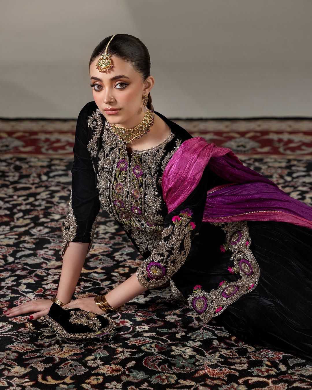 Ynf Velvet KESH677 HK-1731 Suits & Dresses Festive Collections Wholesale Velvet Suits Embroidered Suits Eid Collections Manufacturer- Kapda Export