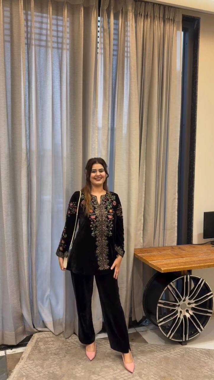 Ynf Velvet KESH678 426 Suits & Dresses Western Wears Wholesale Co-ord Set Velvet Suits Designer Suits Manufacturer- Kapda Export