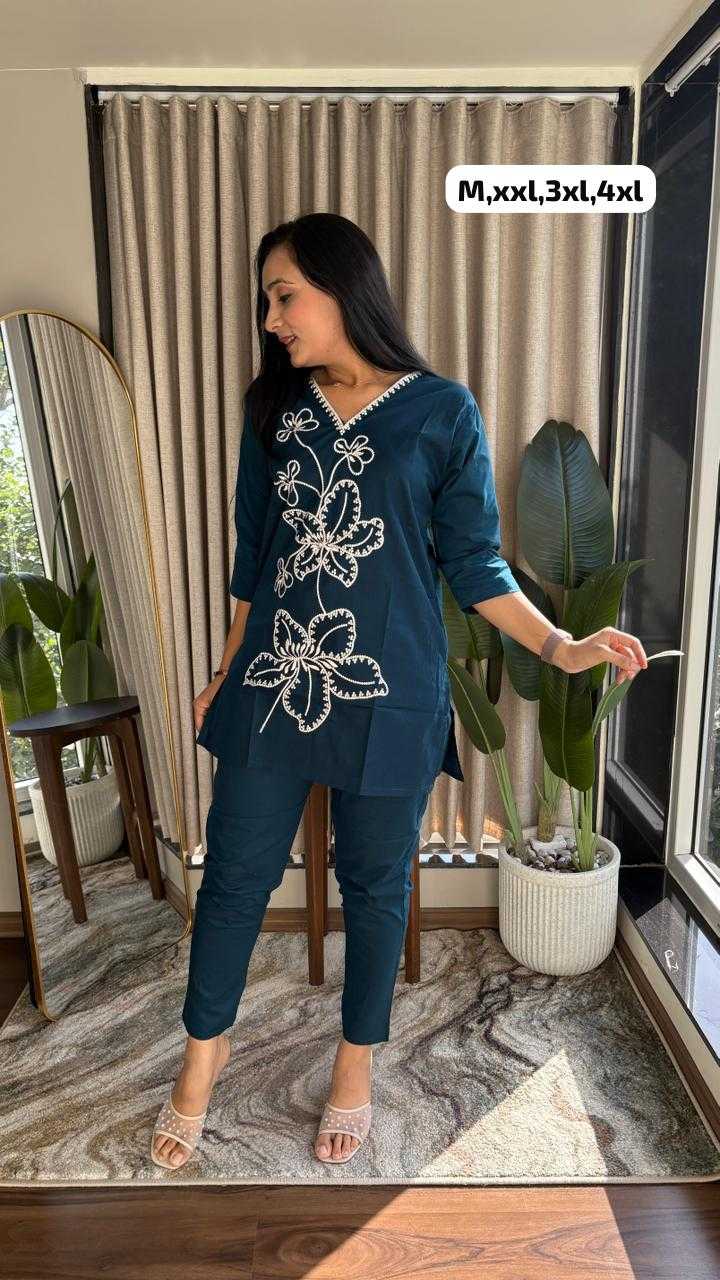 Ynf Cotton KESH623 125 Kurti Festive Collections Plus Size Collections Wholesale Cotton Kurtis Kurtis With Bottom V-Neck Kurtis Manufacturer- Kapda Export