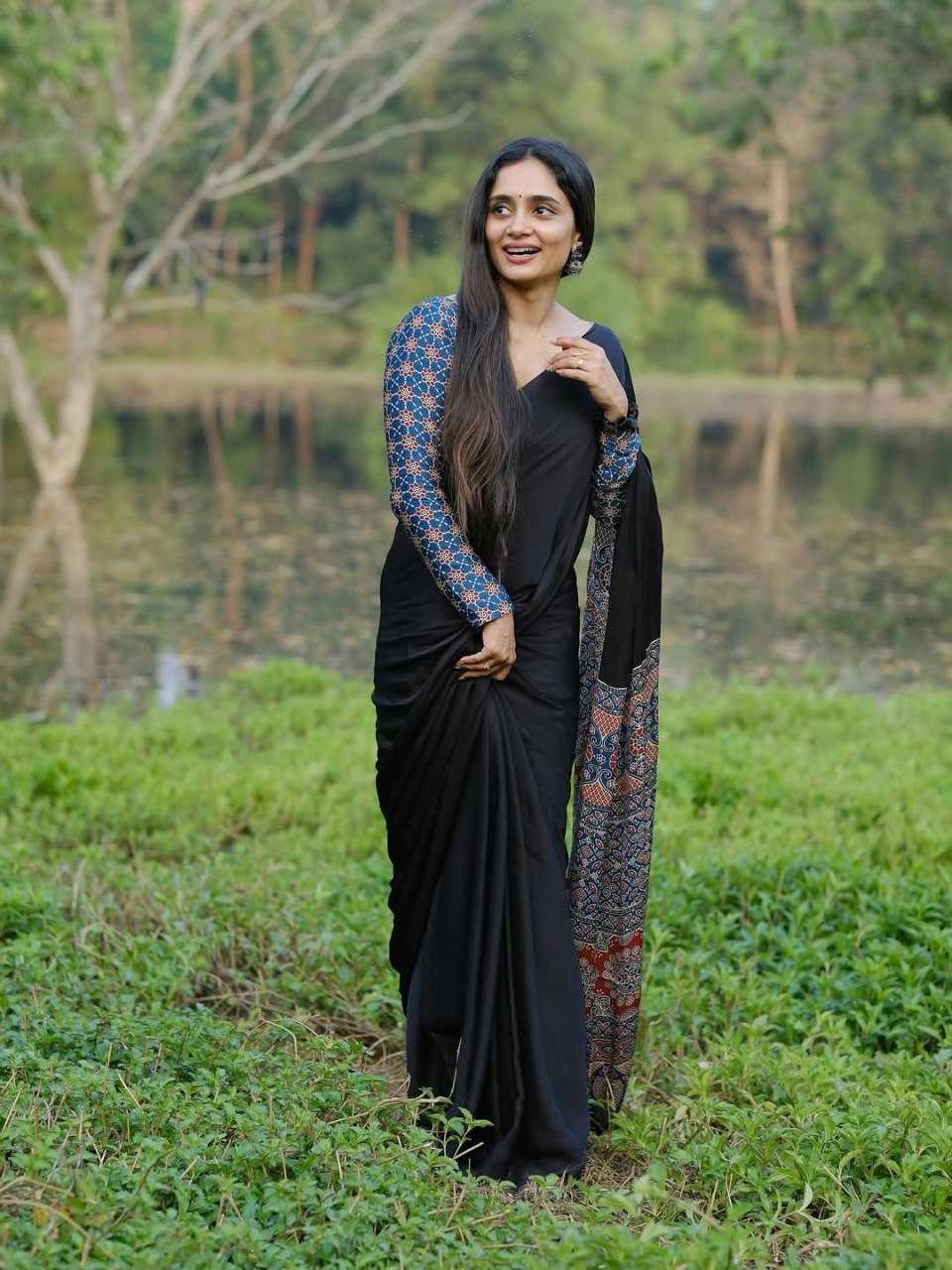 Ynf Crepe Silk KESH606 sc-503 Sarees Wholesale Party Wear Sarees Fancy Sarees Plain Sarees Manufacturer- Kapda Export