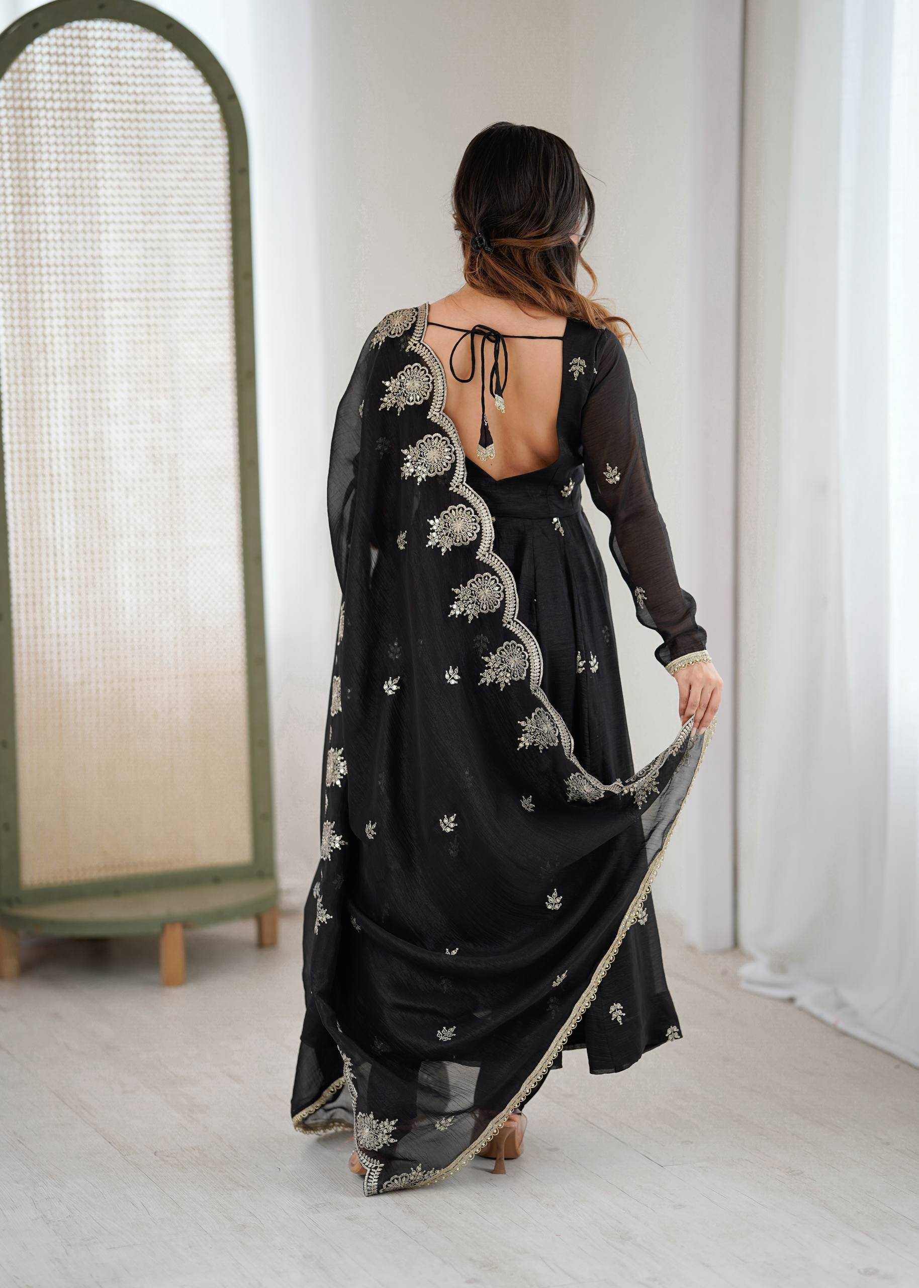 Ynf Crush Silk KESH499 5011 Gowns Wholesale Embroidery Gowns Silk Gowns Sequin Gowns Manufacturer- Kapda Export