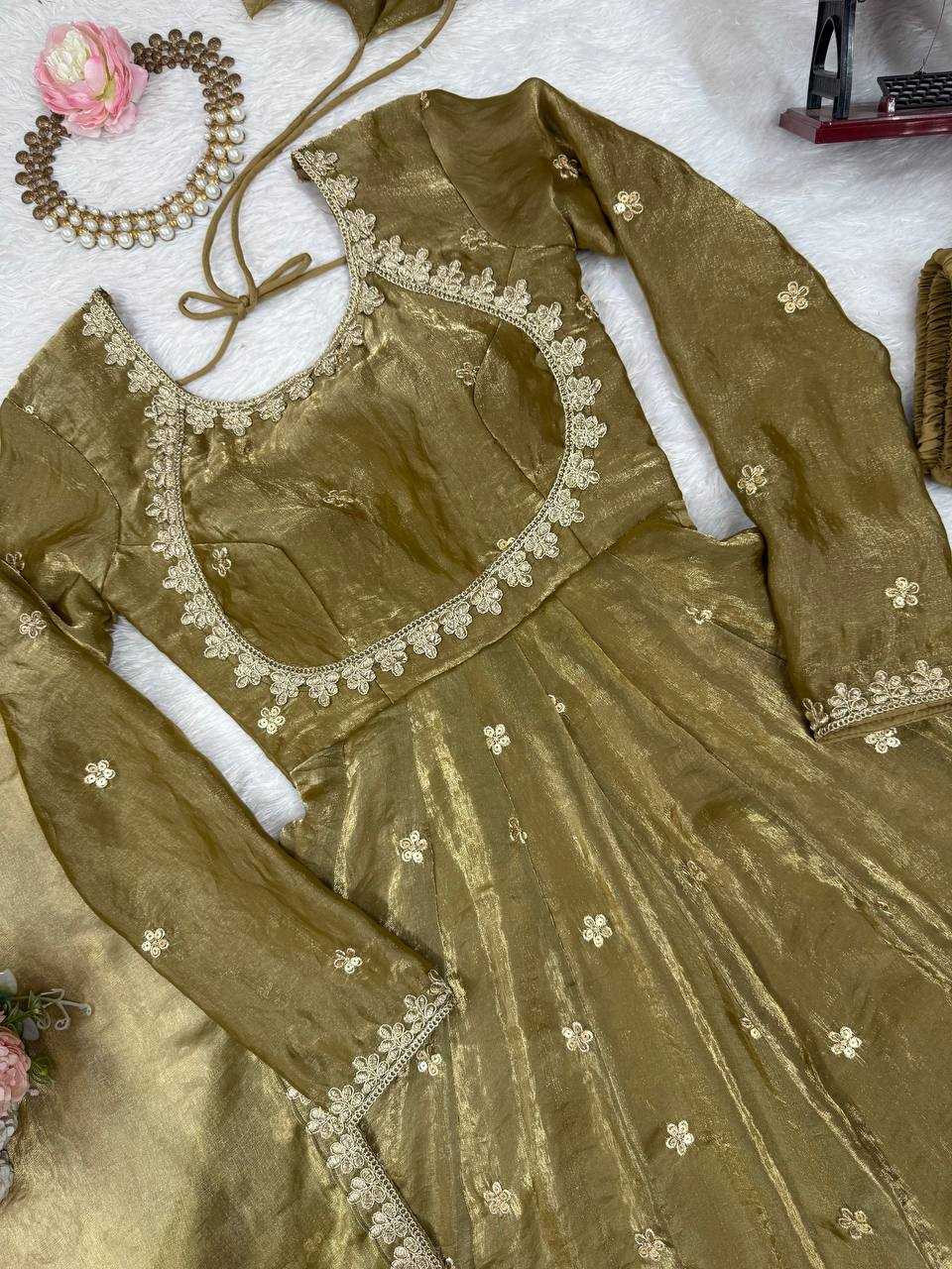 Ynf FENDY Silk RIN133 06 Gowns Wholesale Party Gowns Wedding Gown Evening Gowns Manufacturer- Kapda Export