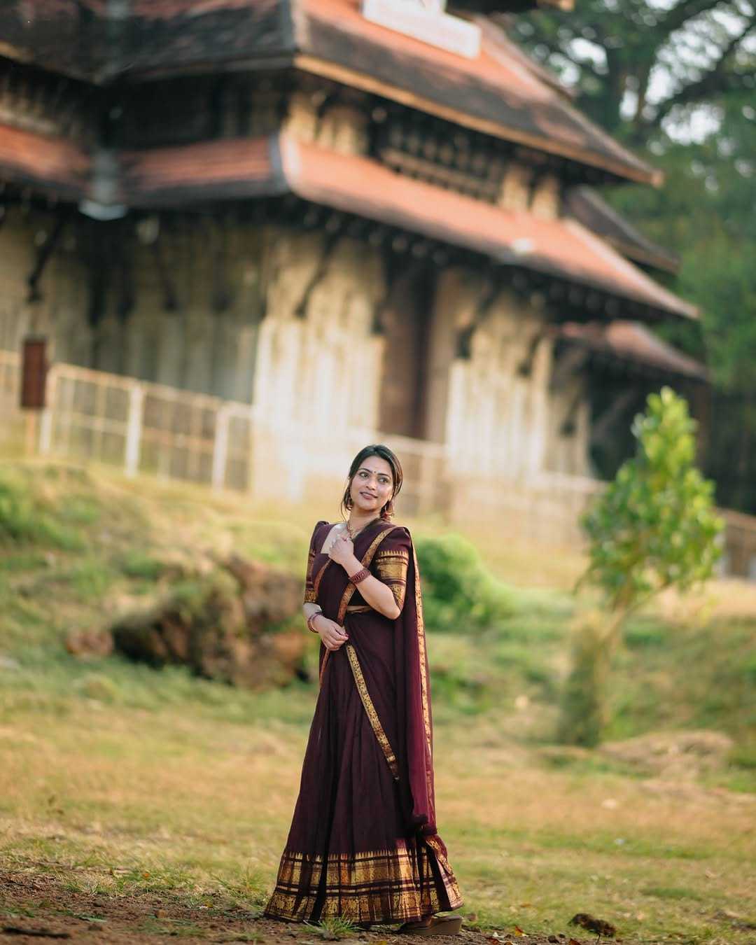 Ynf Kanjivaram Silk KESH723 South-style Lehengas Wholesale Designer Lehenga Silk Lehenga Zari Work Lehenga Manufacturer- Kapda Export