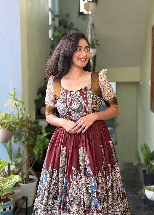 Ynf Muslin Cotton KESH167 AYUSH Gowns Wholesale Fancy Gowns Party Gowns Floral Print Gowns Manufacturer- Kapda Export