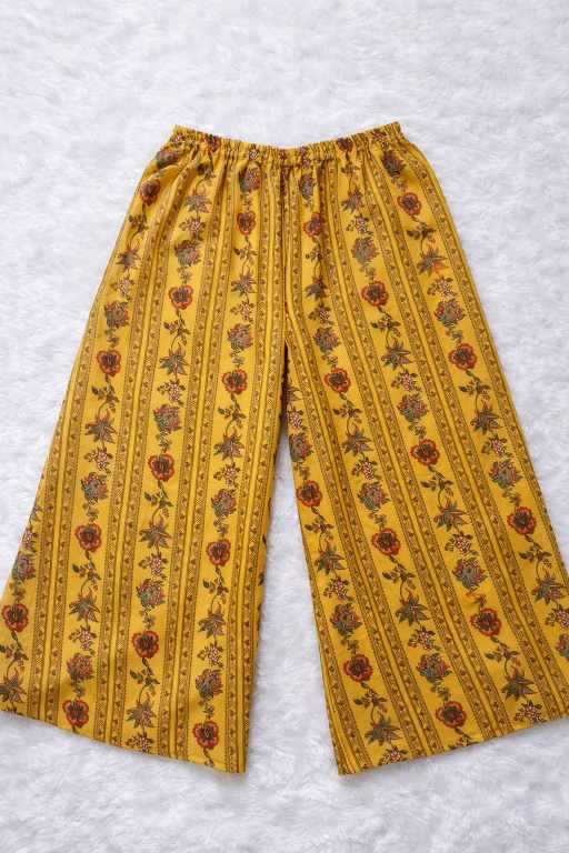 Ynf Organza Silk KESH522 118 Gowns Wholesale Printed Gowns Designer Gowns Lightweight Gowns Manufacturer- Kapda Export