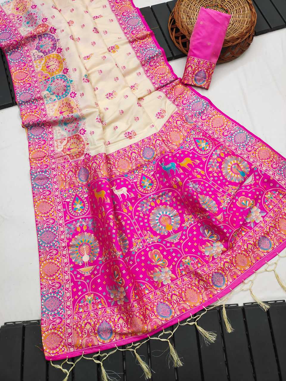 Ynf Paithani Silk KESH685 119 Silk Sarees Festive Collections Wholesale Silk Sarees With Blouse Festival Silk Sarees Pashmina Silk Sarees Manufacturer- Kapda Export