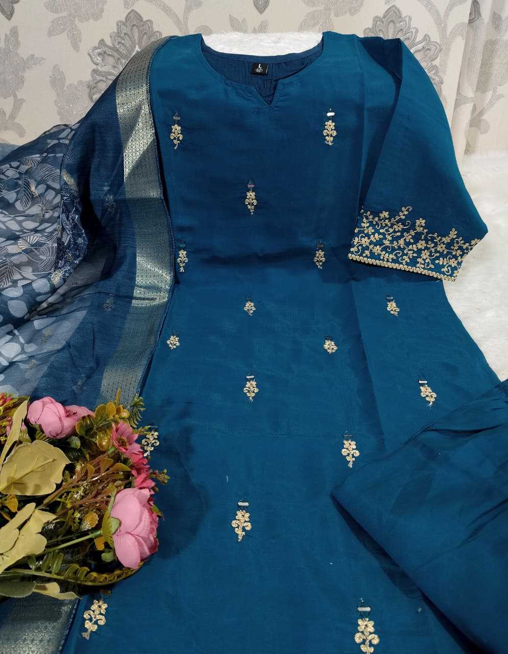 Ynf Premium Roman Silk KESH684 LOVE IT Kurti Wholesale Workwear Kurtis Printed Kurtis Silk Kurtis Manufacturer- Kapda Export