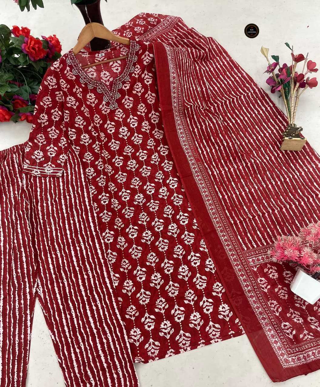 Ynf Rayon KESH536 MANISHA Kurti Wholesale Designer Kurtis Printed Kurtis Straight Kurtis Manufacturer- Kapda Export