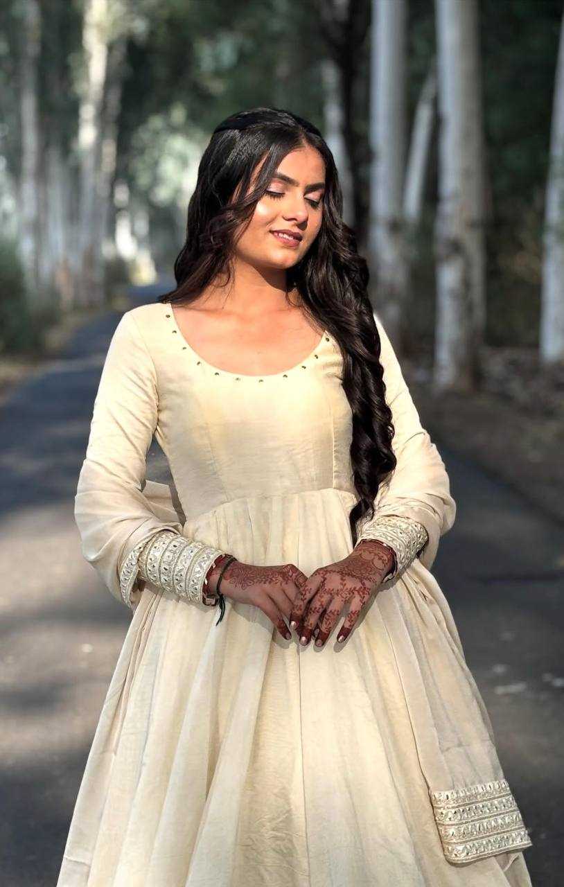 Ynf Tabby Silk Organza KESH159 638 Gowns Festive Collections Wholesale Embroidered Gown Sequin Gowns Lace Gowns Manufacturer- Kapda Export