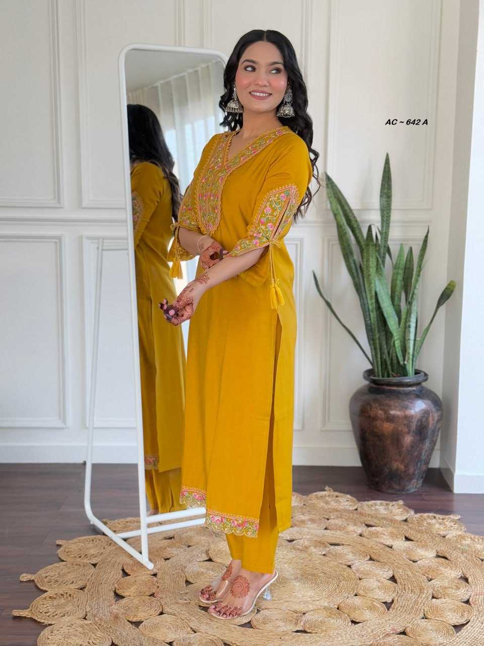 Ynf Vichitra Silk RIN131 AC ~ 643 Kurti Wholesale Ethnic Kurtis Designer Kurtis Anarkali Kurtis Manufacturer- Kapda Export