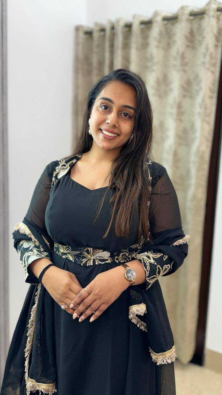 Ynf Faux Georgette KESH531 1075 Gowns Wholesale Fancy Gowns Anarkali Gown Embroidered Gown Manufacturer- Kapda Export