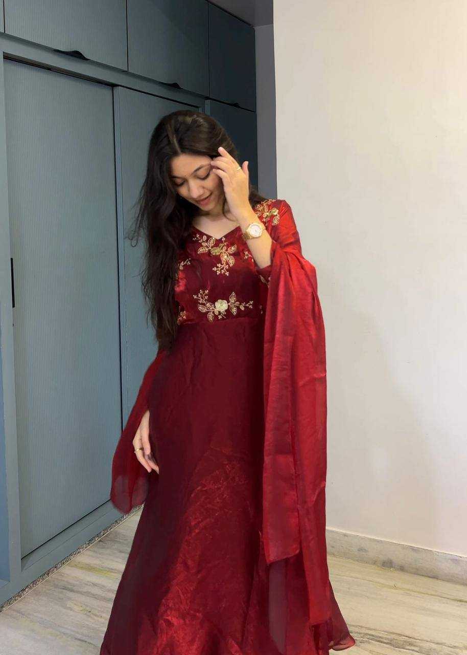 Ynf FENDY KESH531 1070 Gowns Wholesale Embroidery Gowns Anarkali Gown Sequin Gowns Manufacturer- Kapda Export