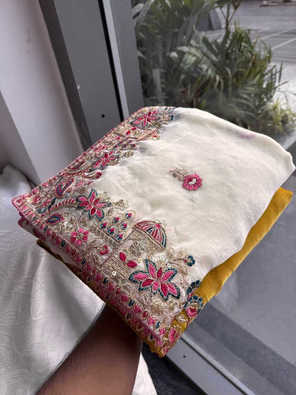 Ynf FENDY KESH659 Gucci3 Sarees Wholesale Embroidered Sarees Lace Border Sarees Cutwork Saree Manufacturer- Kapda Export