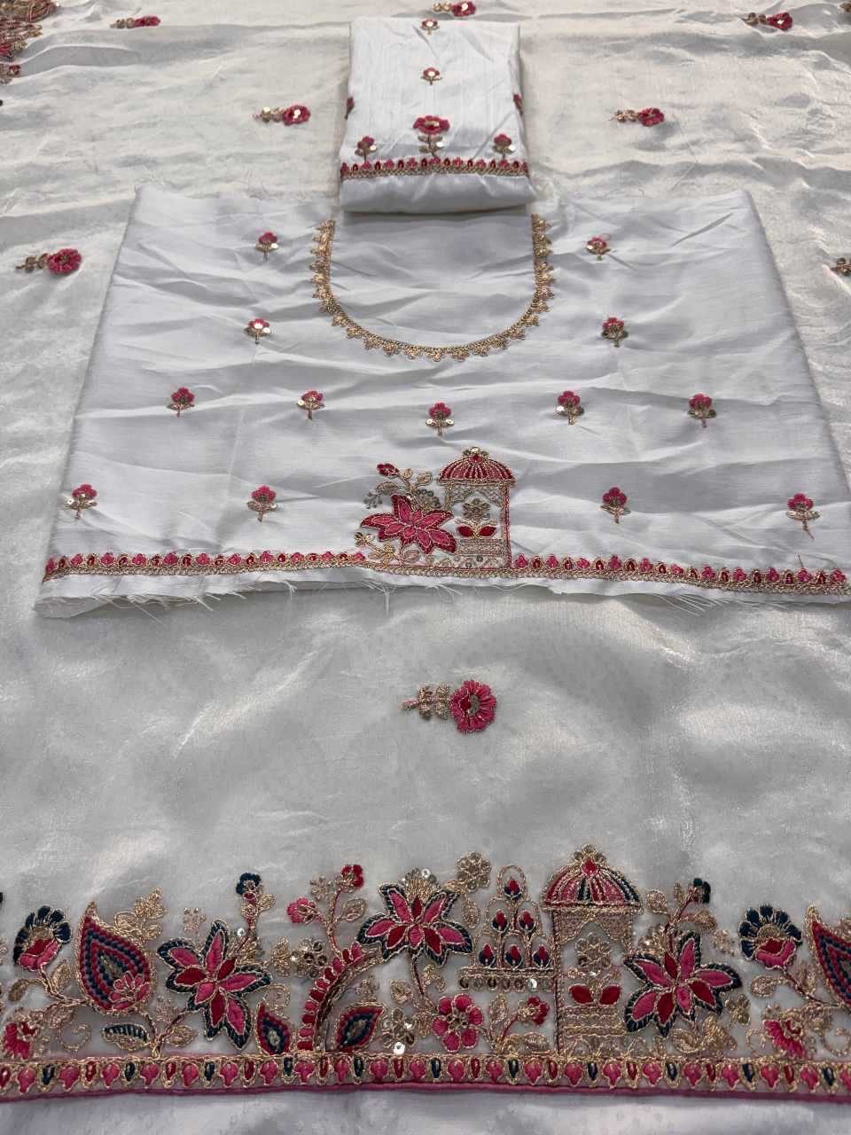 Ynf FENDY KESH659 Gucci3 Sarees Wholesale Embroidered Sarees Lace Border Sarees Cutwork Saree Manufacturer- Kapda Export