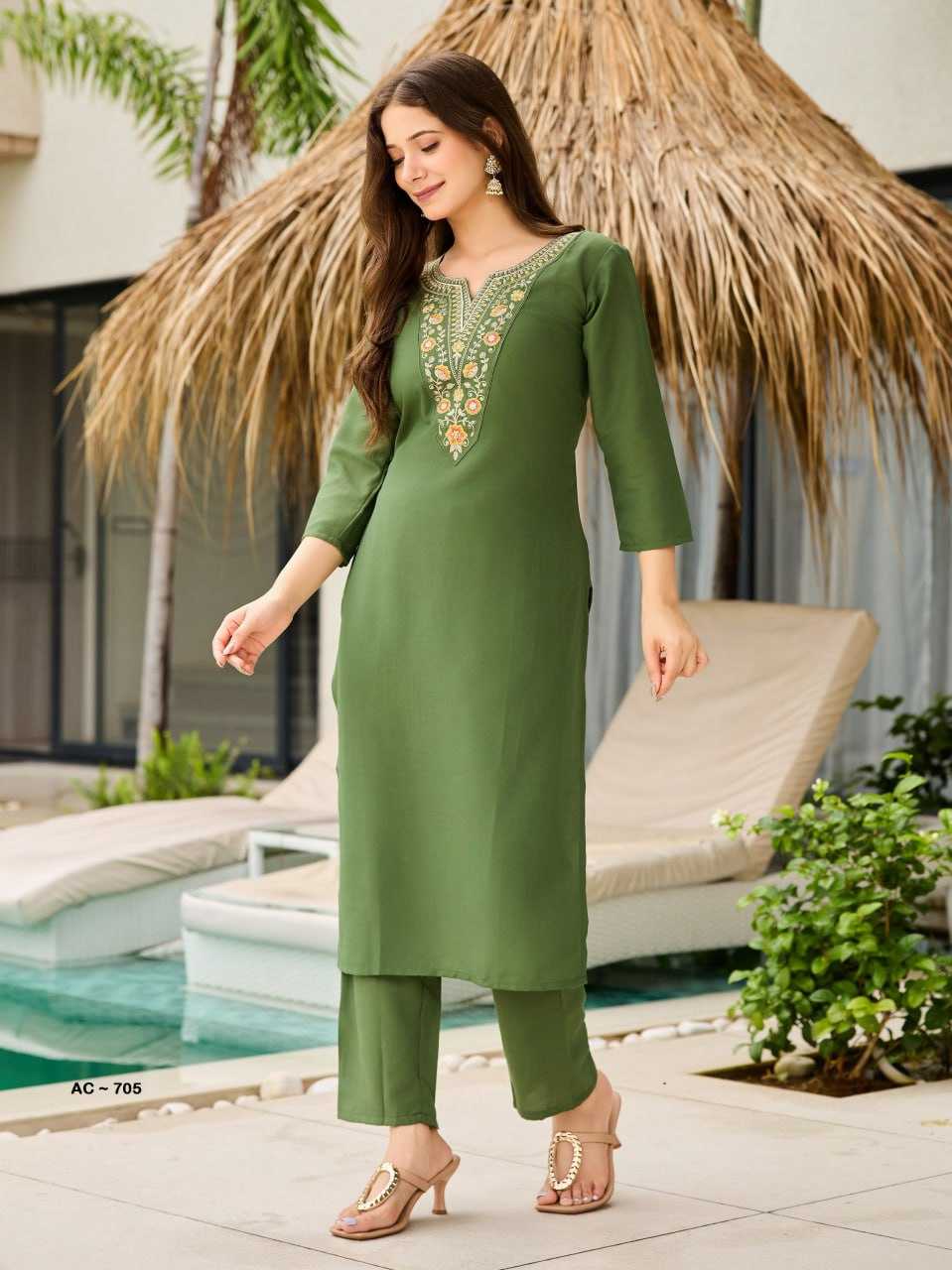 Ynf Heavy Rayon RIN131 Mahendi Kurti Wholesale Party Wear Kurtis Designer Kurtis Straight Kurtis Manufacturer- Kapda Export