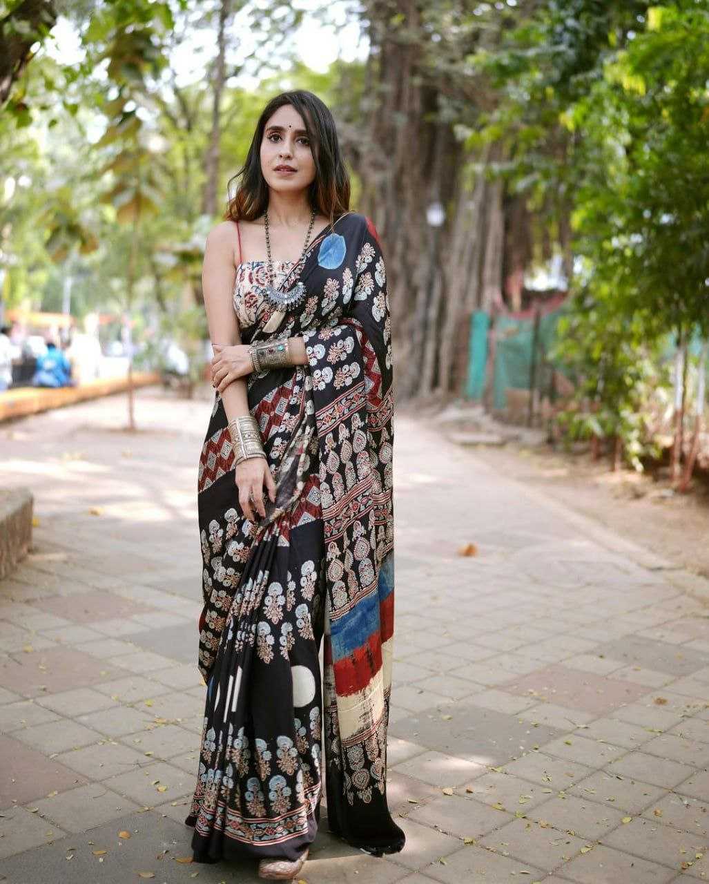 Ynf Japan Sartin Sarees Wholesale Designer Sarees Ajrakh Sarees Embroidered Sarees Manufacturer- Kapda Export