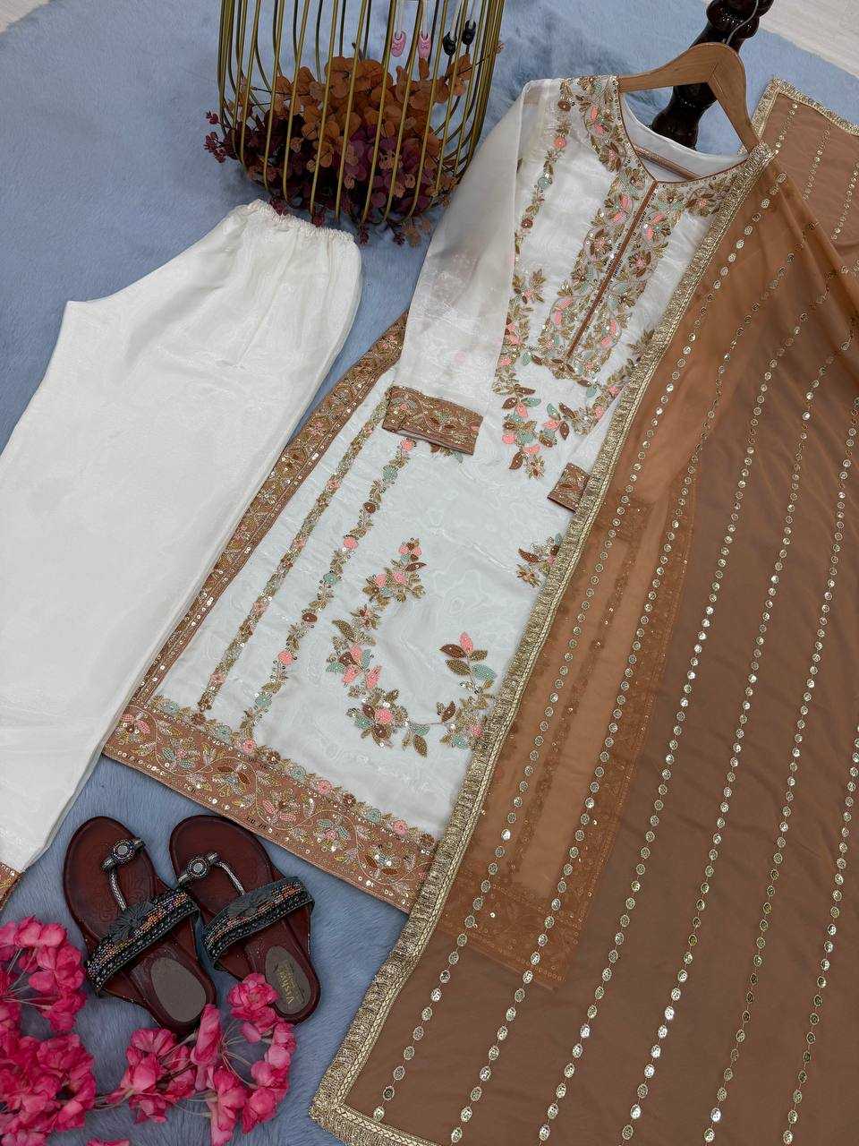 Ynf Jimmy Choo KESH141 220 Suits & Dresses Wholesale Embroidery Suits Palazzo Suit Designer Suits Manufacturer- Kapda Export