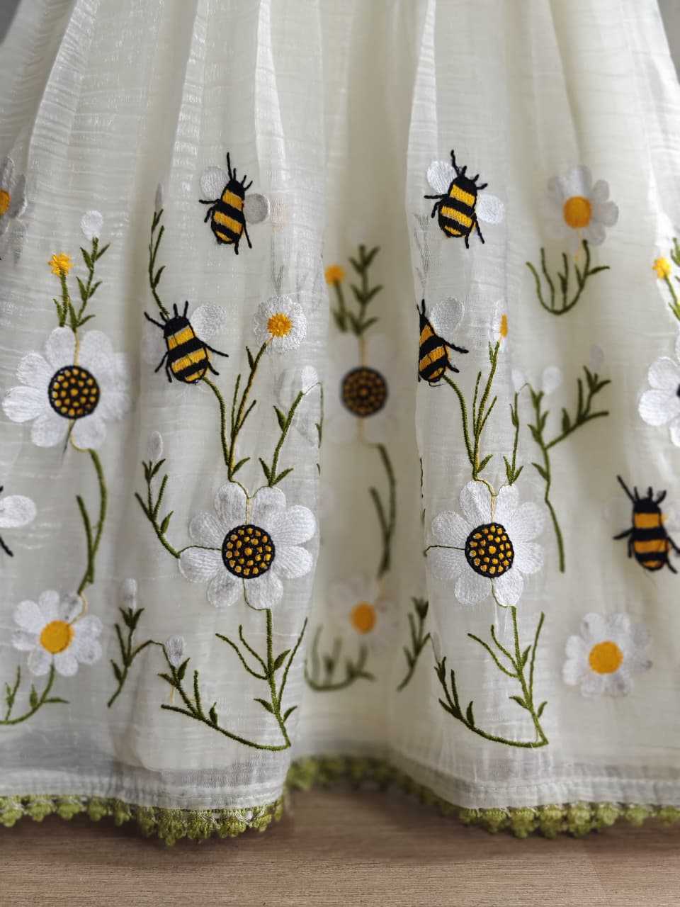 Ynf Organza KESH249 Honeybee Kids Wear Wholesale Kids Gown Kids Ethnic Gowns Manufacturer- Kapda Export