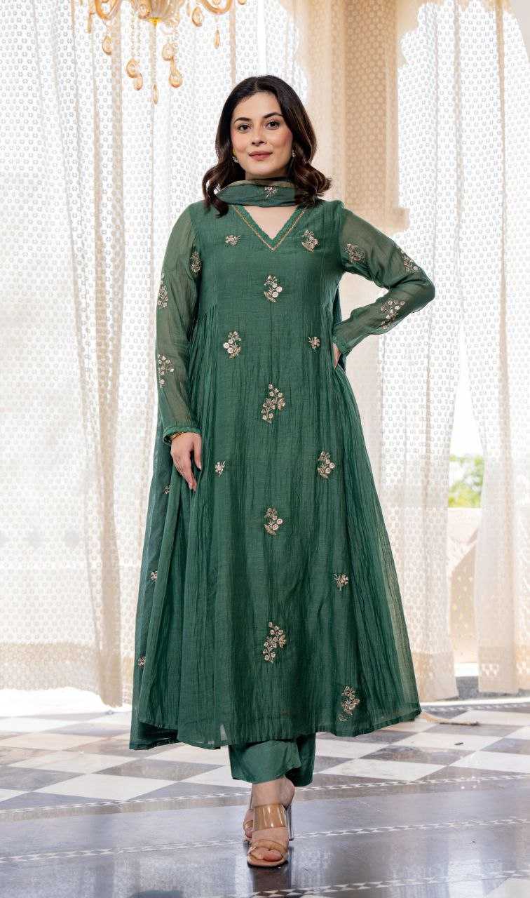 Ynf Pure Viscos KESH529 646 Kurti Wholesale Party Wear Kurtis Designer Kurtis Embroidered Kurtis Manufacturer- Kapda Export