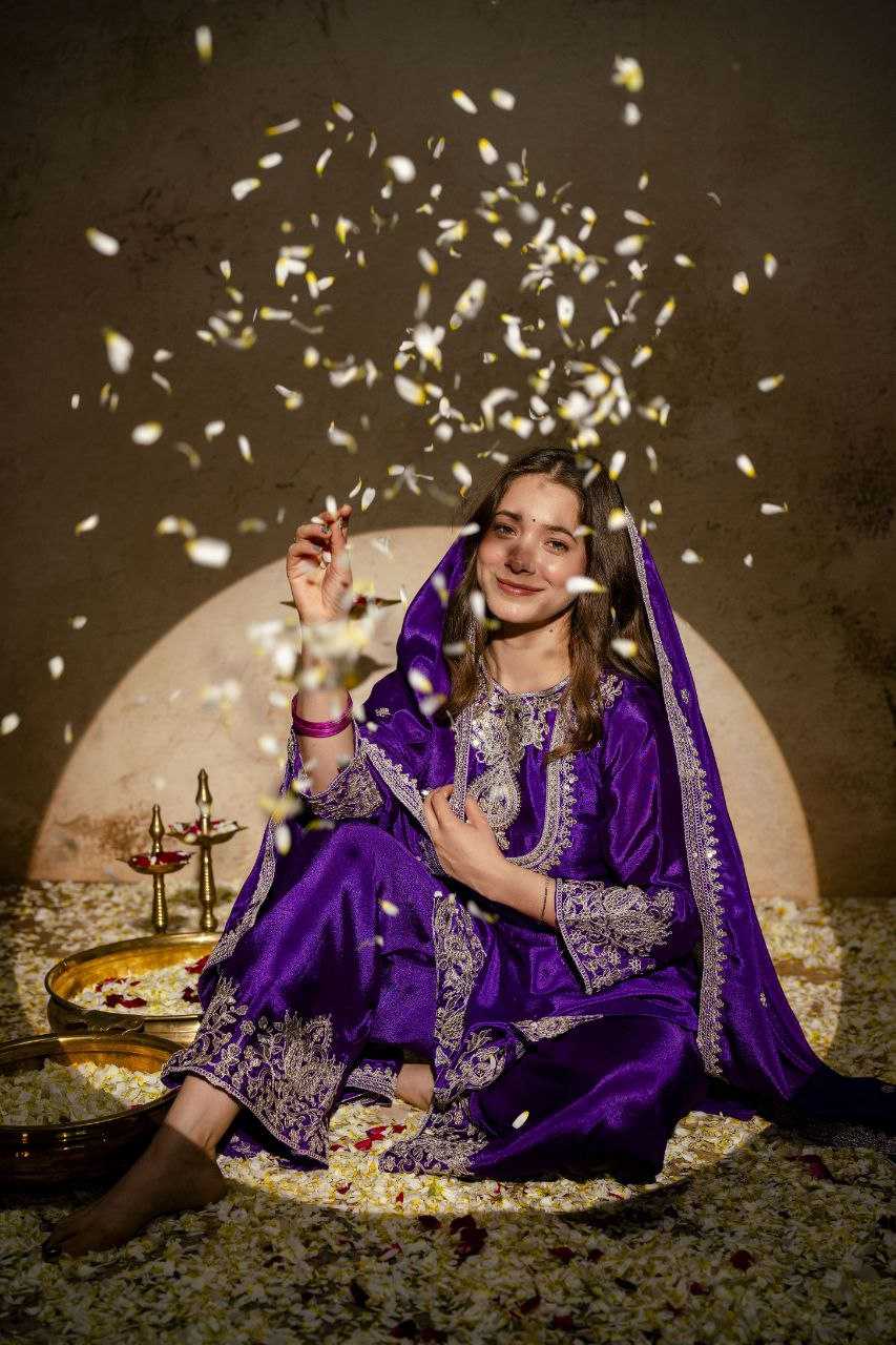 Ynf Pure Viscos Kurti Wholesale Designer Kurtis Embroidered Kurtis Silk Kurtis Manufacturer- Kapda Export