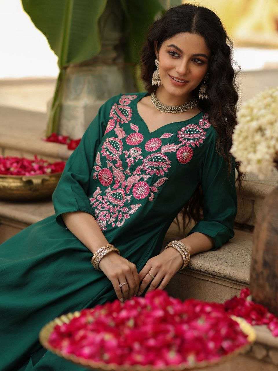 Ynf Slub Reyon KESH529 SC651 Kurti Wholesale Designer Kurtis Embroidered Kurtis Green Kurtis Manufacturer- Kapda Export
