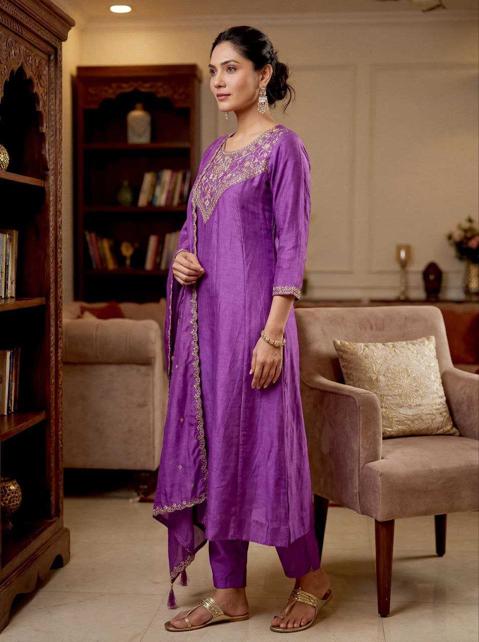 Ynf Vichitra Silk KESH529 MIHIKA Kurti Wholesale Designer Kurtis Embroidered Kurtis Silk Kurtis Manufacturer- Kapda Export