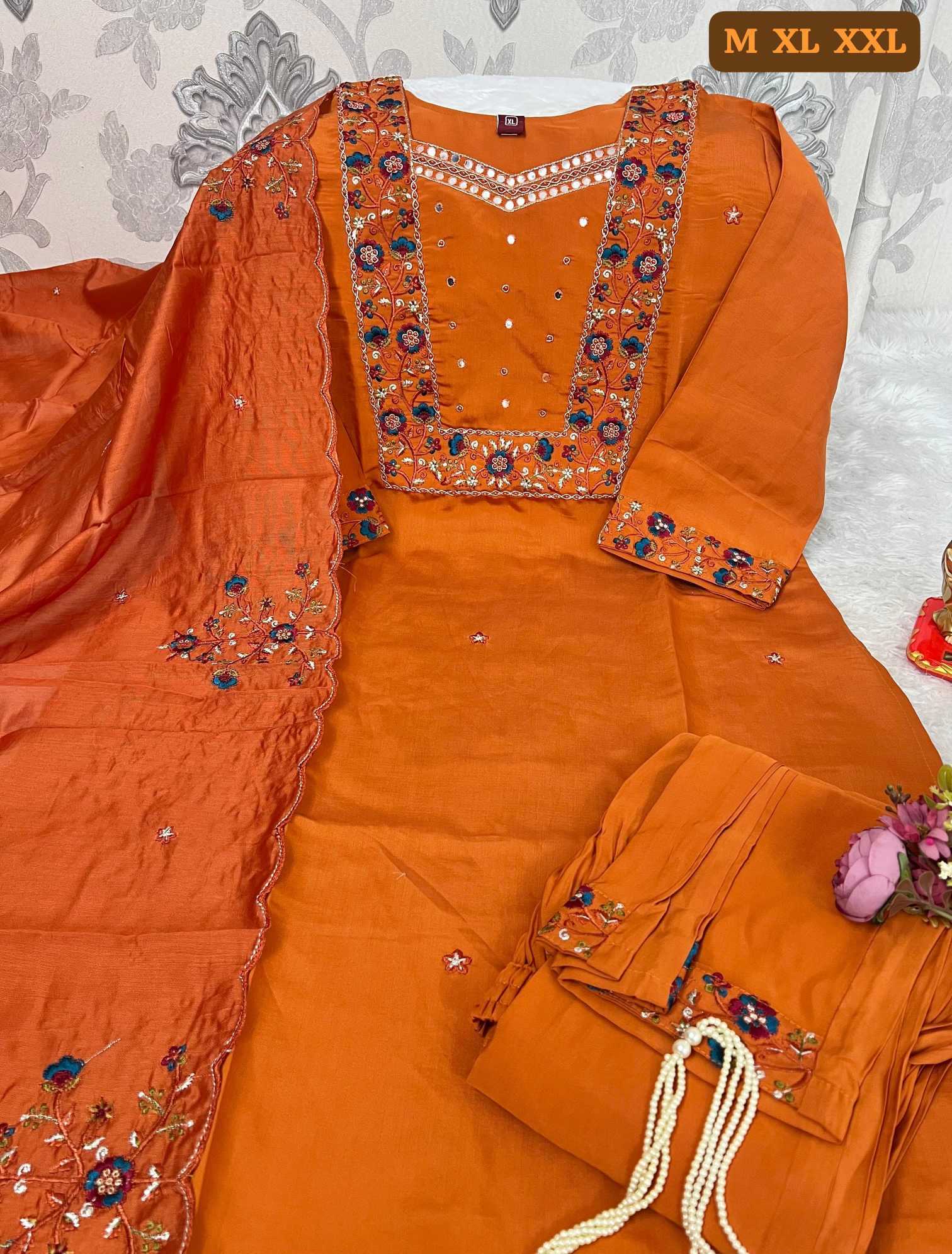 Ynf Viscose KESH594 Aatika Kurti Wholesale Festive Kurtis Fancy Kurti Kurti With Pants Manufacturer- Kapda Export